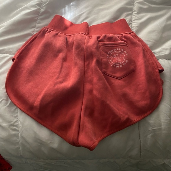 gymshark red legacy shorts - Picture 3 of 4